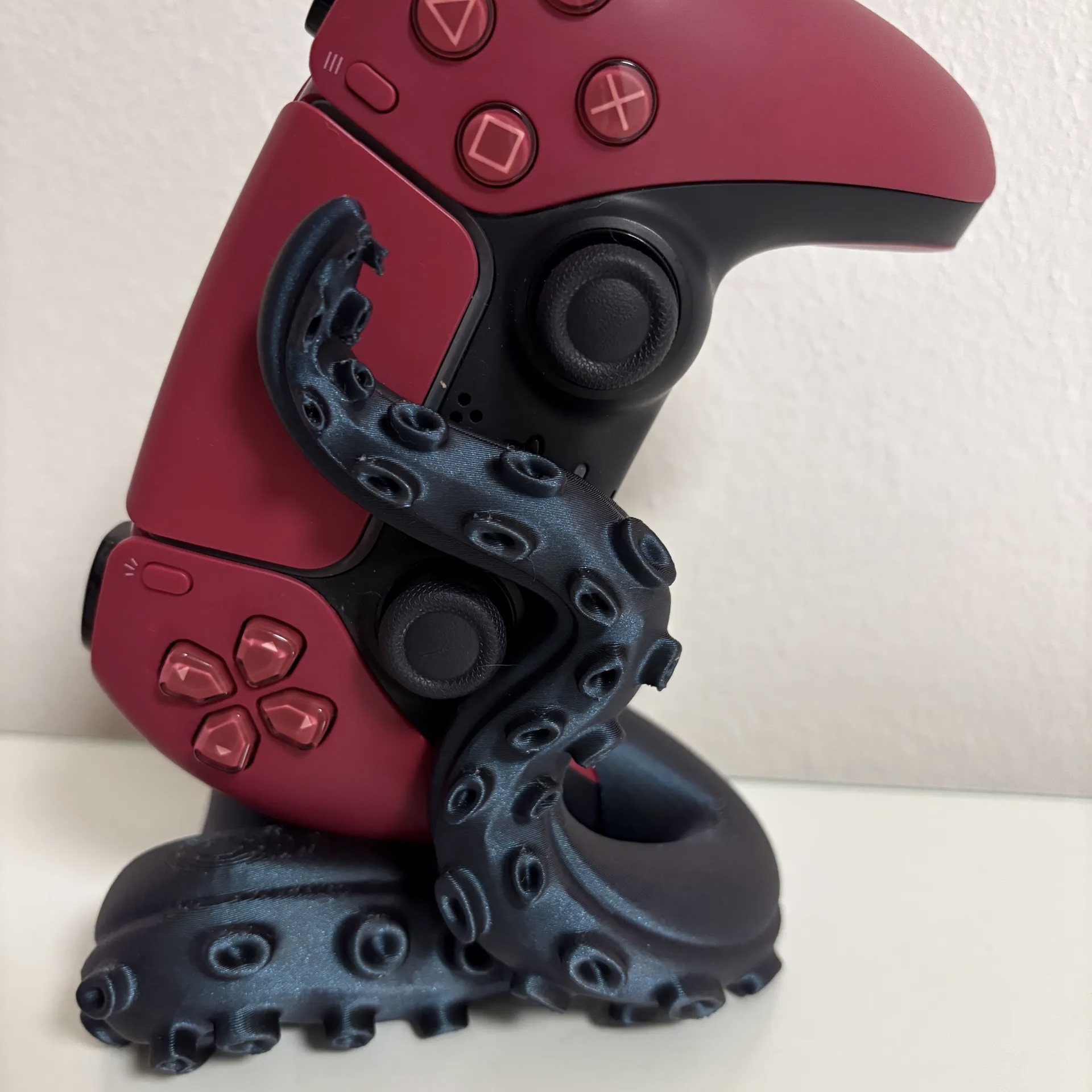 Home Decor Quirky - 3D Printed Octopus Game Controller Stand