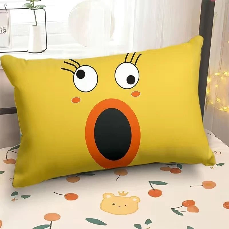 VIKAMA Funny Emoji Pillow, Rec - Home Decor Emoji บทวิจารณ์และราคา
