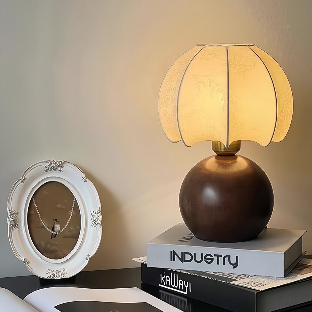 Vintage floral table lamp, med - Home Decor Living Room บทวิจารณ์และราคา