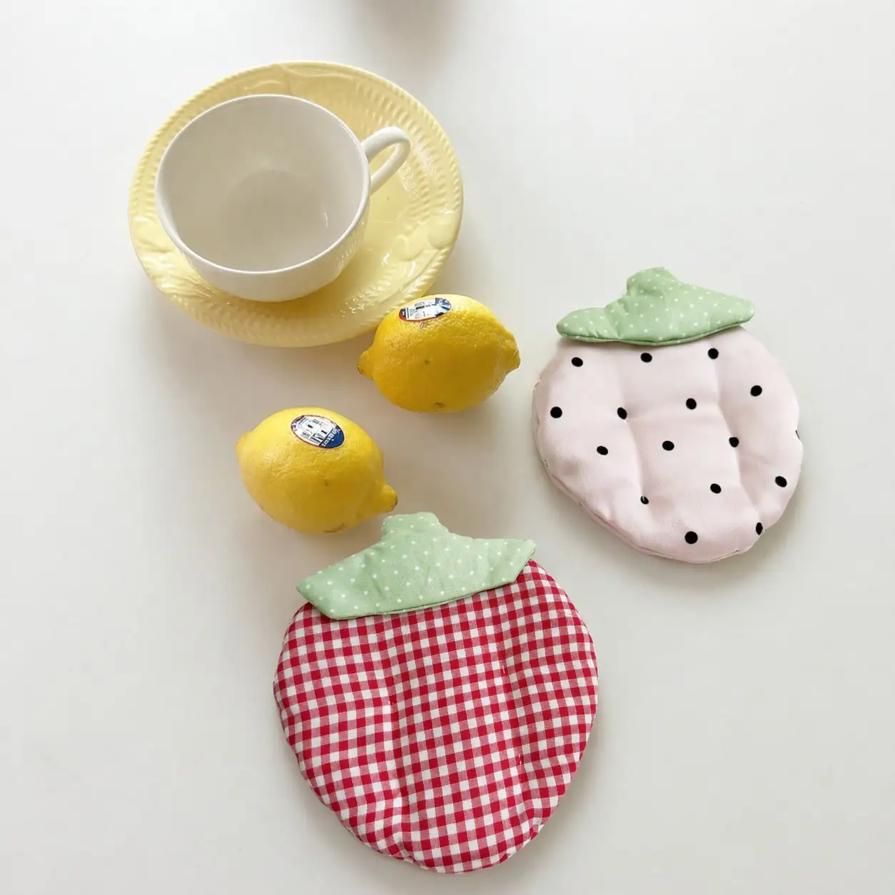 Strawberry Shaped Jewelry Tray - Vanity Home Decor บทวิจารณ์และราคา